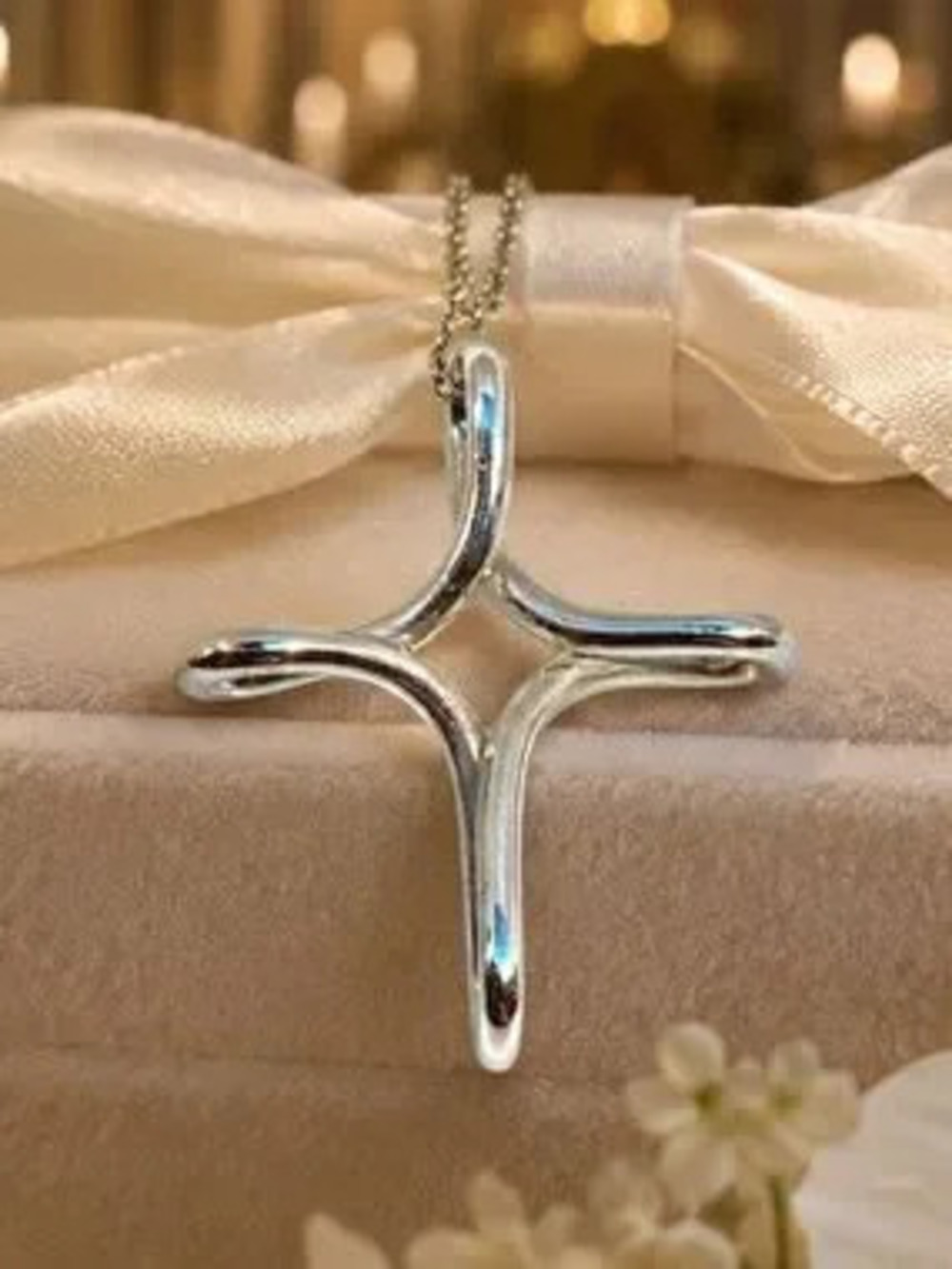 &Tiffany & Co. Elsa Peretti Infinity Cross Necklace Sterling Silver